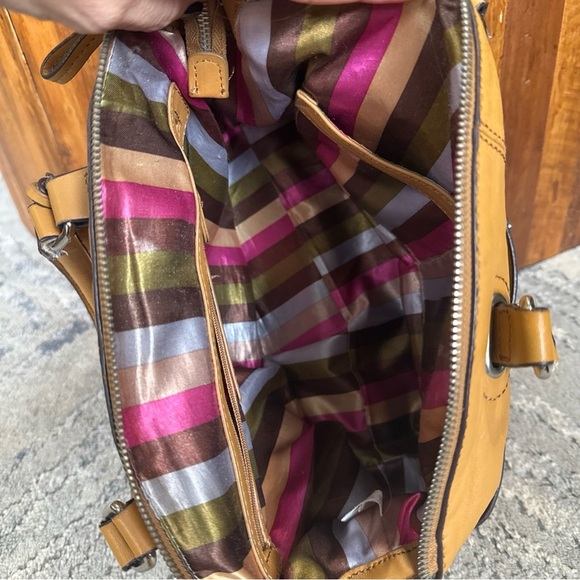 Tignanello Bag Tan Leather Purse Multi-Compartment Handbag 2 Handle Shoulder Bag - Picture 13 of 15